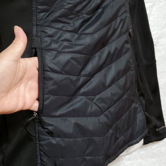 Champion Duo Dry Venture Jacket - Picture 4 of 12